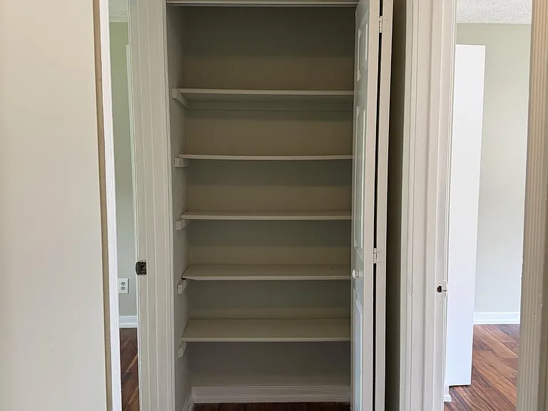706 Woodbridge Center Way — Photo 14