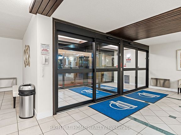 2nd image of 1025 Richmond Rd #1006