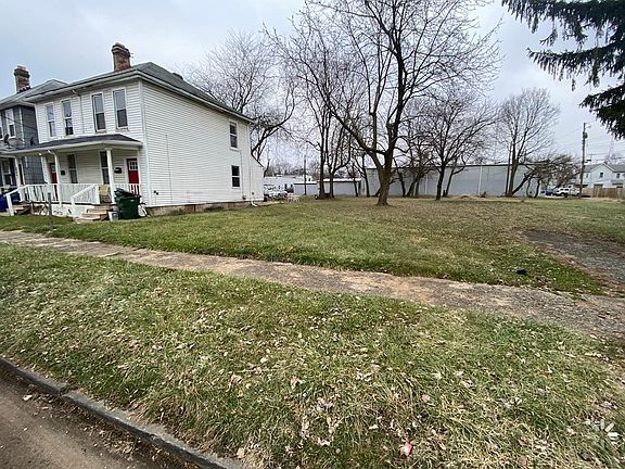 2nd image of 1046 Scott St