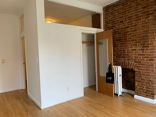 Rented by Sky Management | media 40