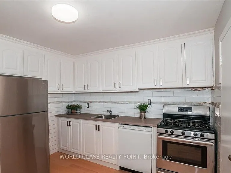 1 McIntosh St — Photo 11