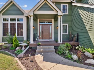 404 Pleasant Cir, Pleasant Hill, IA, 50327