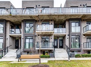 51 Winlock Park #27, Toronto, ON M2M 1Z1