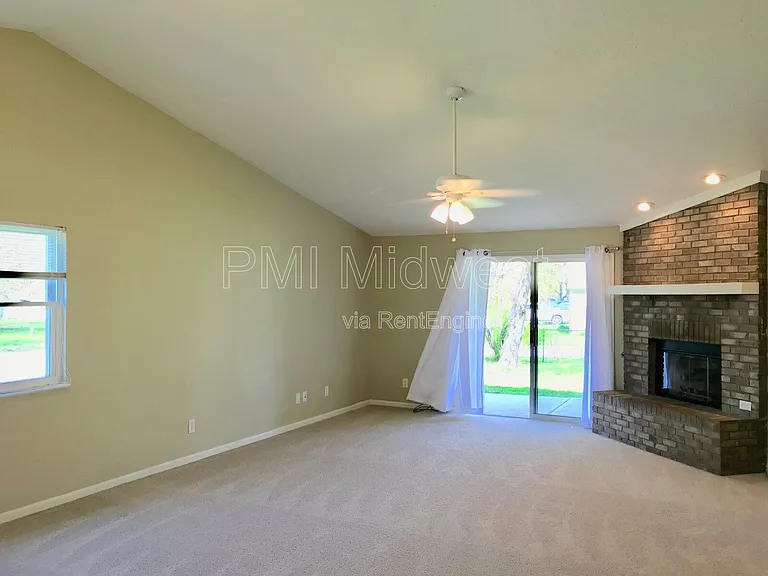 3215 Keystone Lakes Way — Photo 45