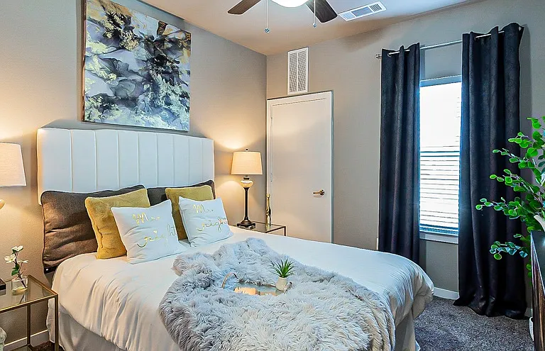 Paragon Westover Hills Apartments — Photo 10