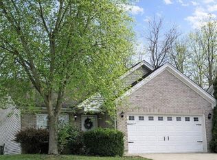 804 Twin Oaks Dr, Henryville, IN 47126