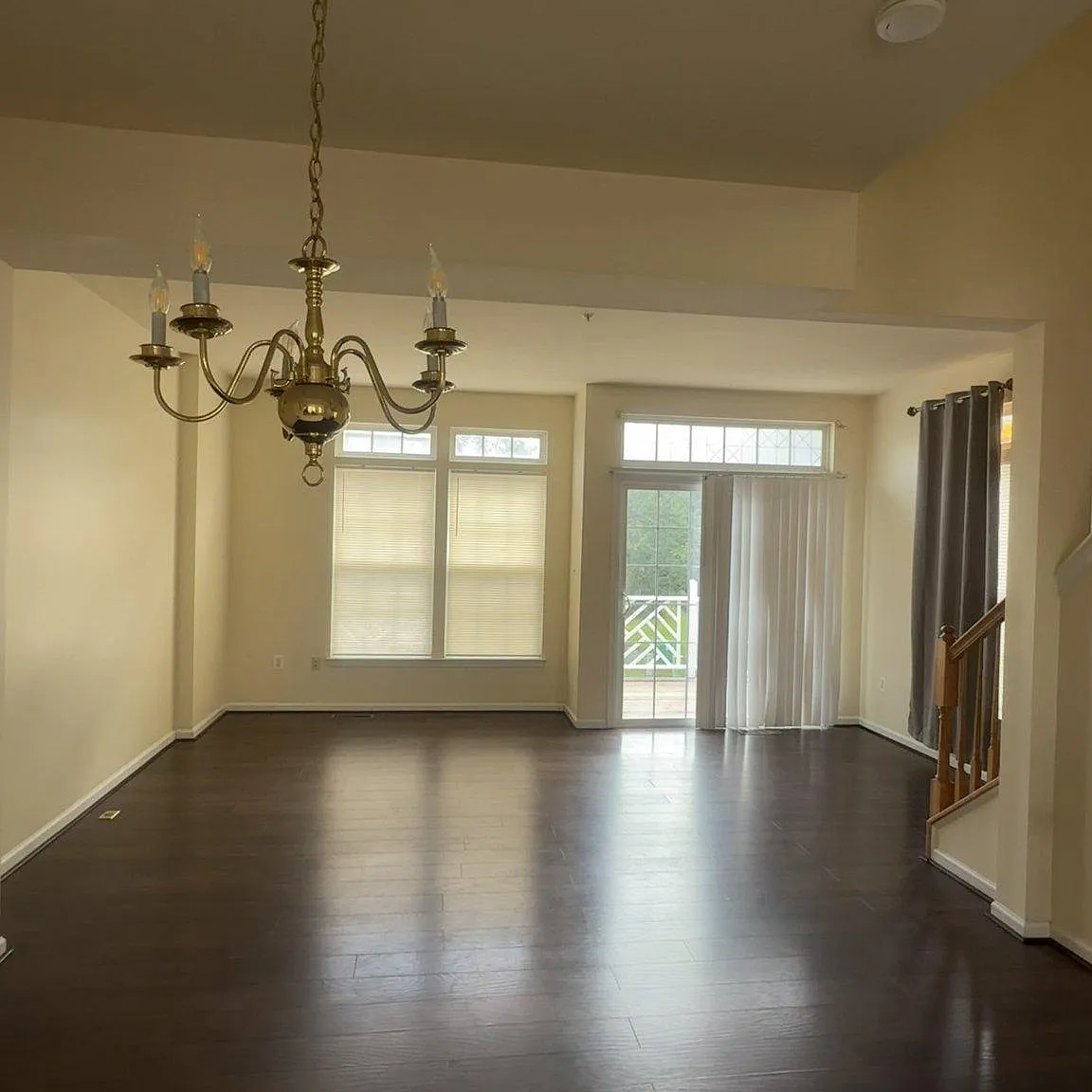 4 bed, 5.0 bath, 1688 sqft, $2,350 — Photo 2
