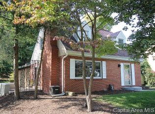 2009 S Park Ave, Springfield, IL 62704