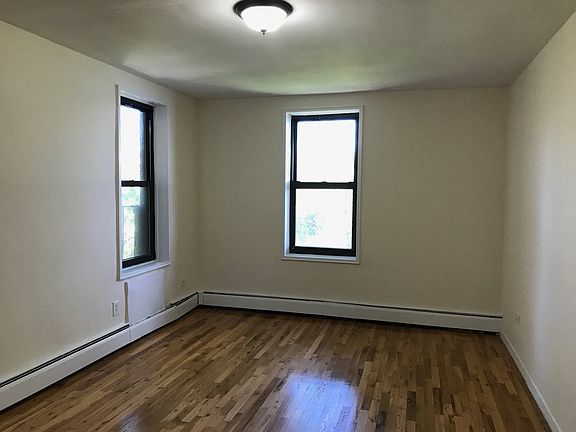 3rd image of 1130 Stadium Ave APT 2G
