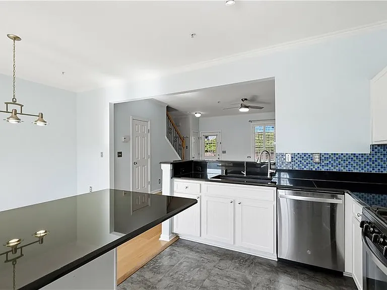 1130 Kilmington Ct — Photo 10