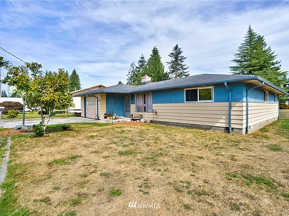2nd image of 415 Thresher Ave