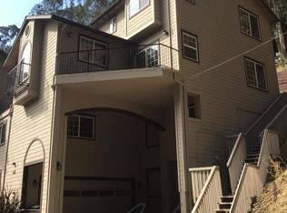 6851 The Turn, Oakland, CA 94611