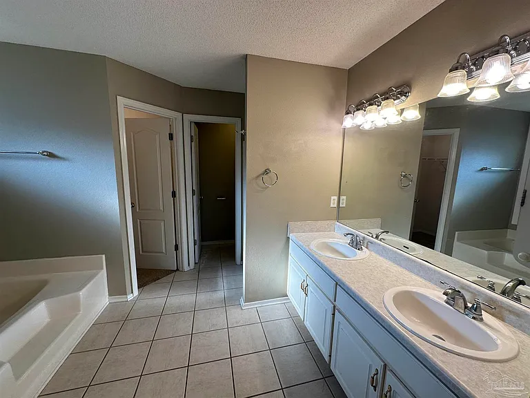 1436 Cacao Ln — Photo 10