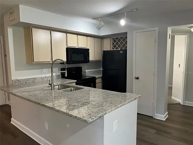 7200 Westpointe Blvd #1524 — Photo 9