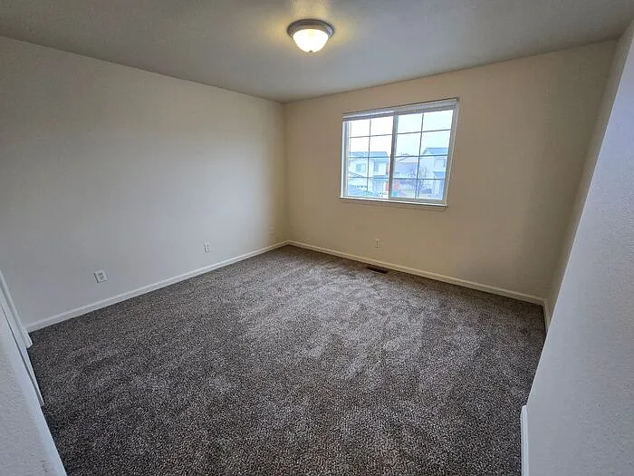 215 Meadowood Ct #A — Photo 17
