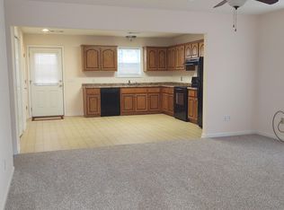 318 Elaine Dr, Swainsboro, GA 30401
