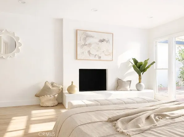 1318 S Helberta Ave, Redondo Beach, CA 90277