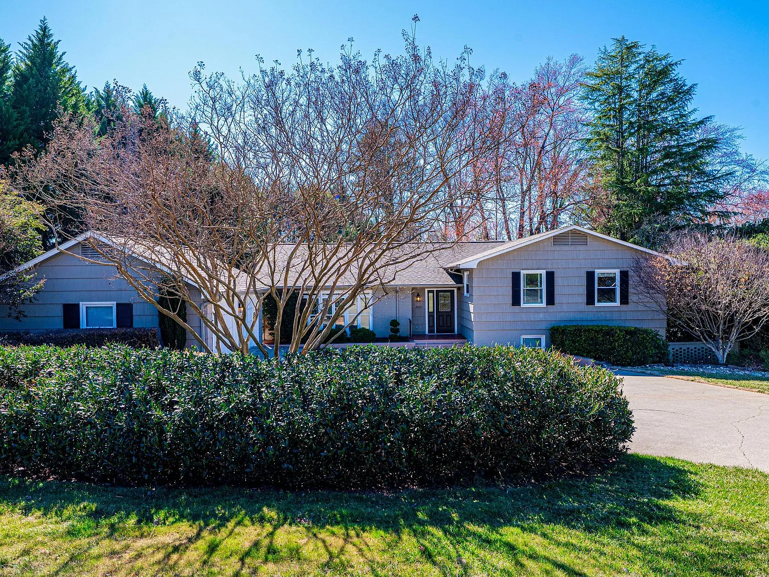 4 bed, 2958 sqft, $3,400 — Photo 1