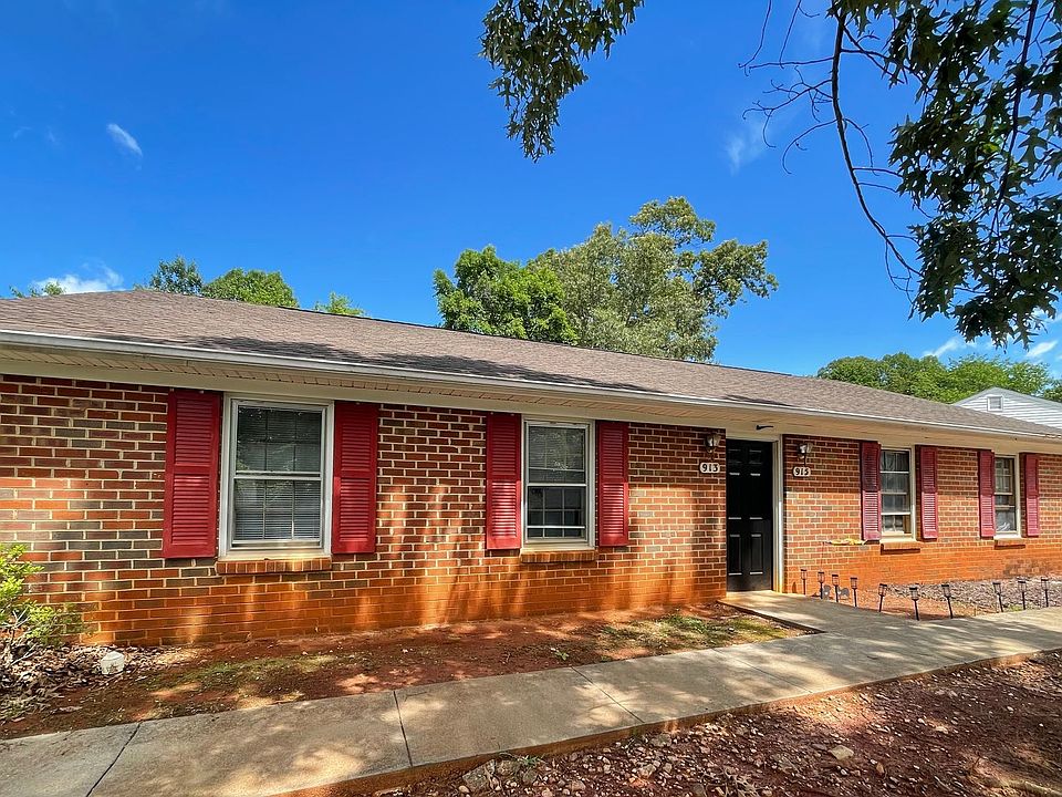 1st image of 913 Grand Arbre Dr