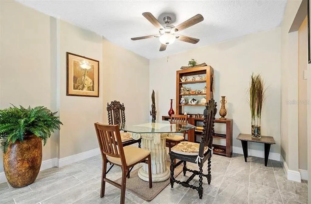 2 bed, 2.0 bath, 1080 sqft, $2,200 — Photo 4