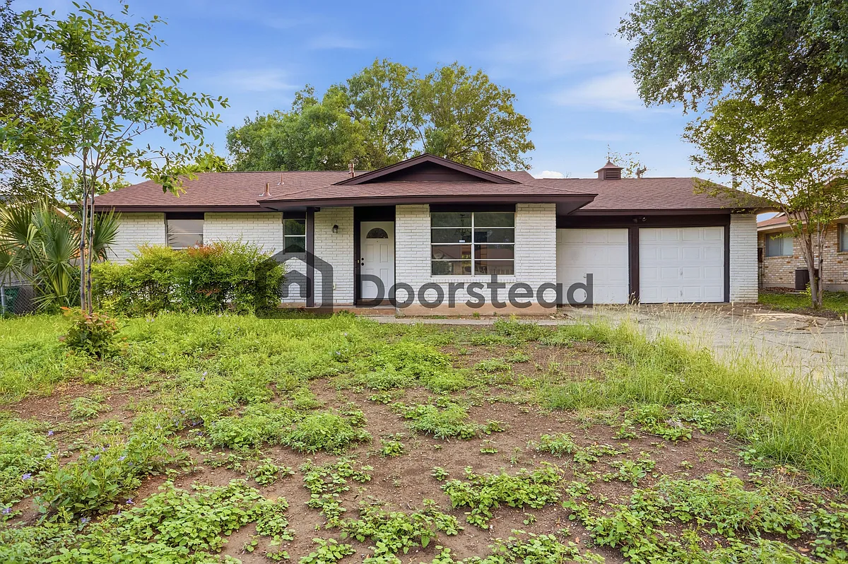 Building Photo - 10915 Mount Ida