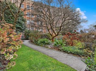 5810 Cowen Pl NE APT 202, Seattle, WA