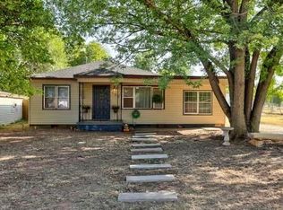 108 Delaware St, Perry, OK 73077