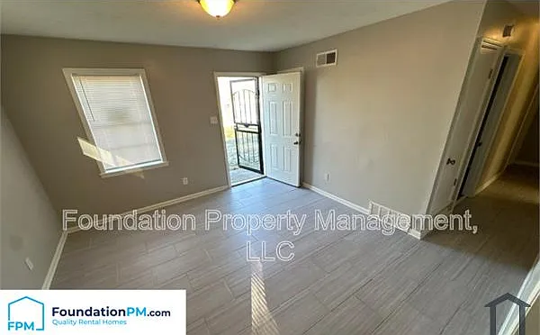 4208 Beacon Hills Dr — Photo 6