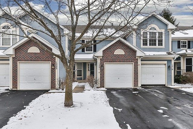 1st image of 1221 Hathaway Cir #1221