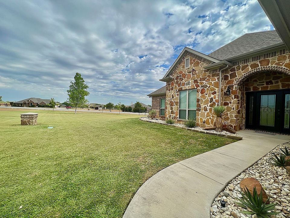 2nd image of 118 Sika Ct