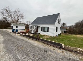 212 Mounier St #2F, Alton, IL 62002