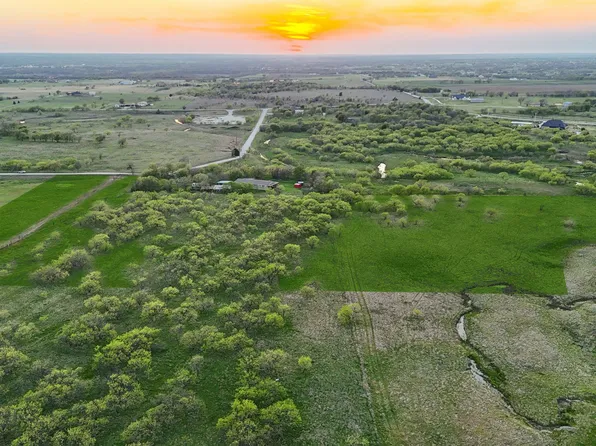 7660 N Evelyn Ln, Argyle, TX 76226