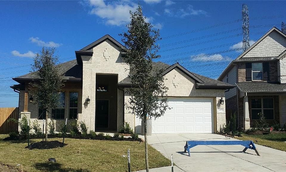 1st image of 4839 La Piedra Ln
