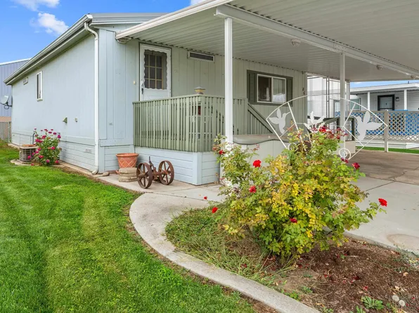 2115 6th Ave Trailer 86, Clarkston, WA 99403