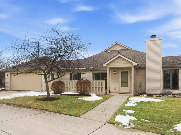 6226 Savannah Cv, Fort Wayne, IN 46835