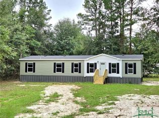 1004 Racoon Key Dr, Ellabell, GA 31308