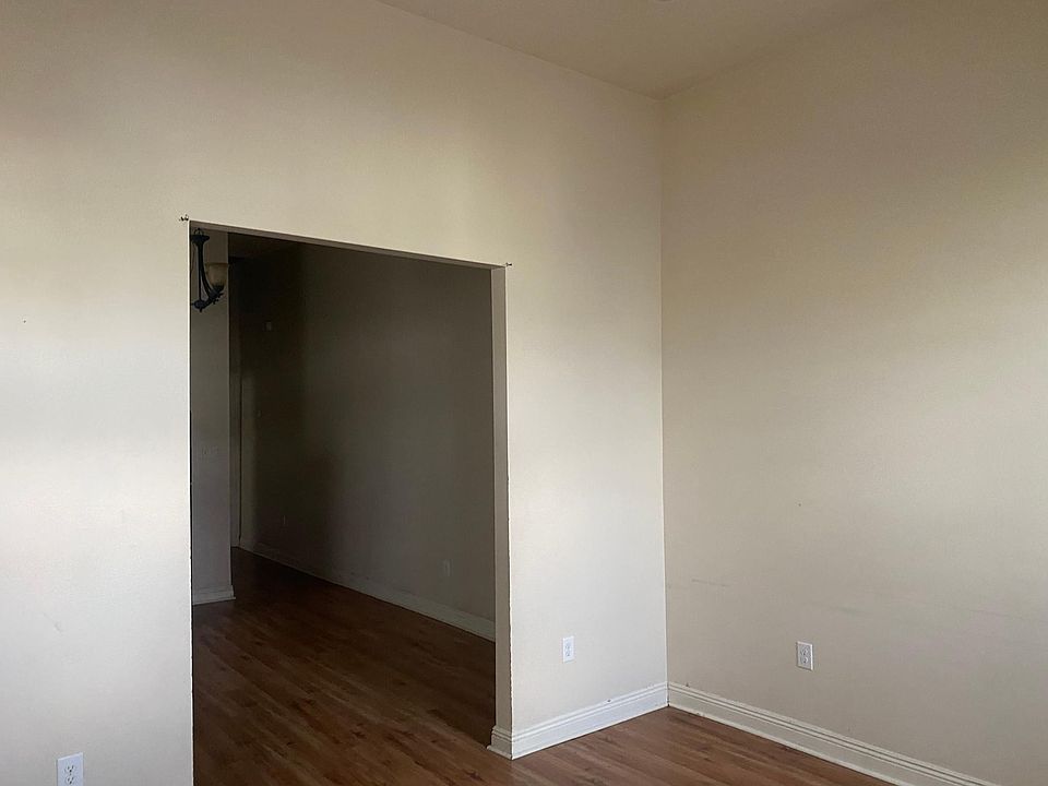 1st image of 504 S Hennessey St