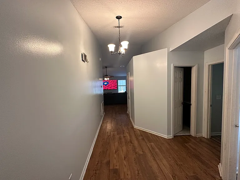 128 Royal Acres Cir — Photo 1