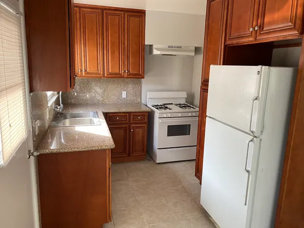 2808 W Clark Ave APT C, Burbank, CA 91505