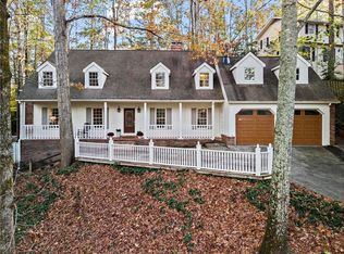 905 Edgewater Trl, Sandy Springs, GA 30328