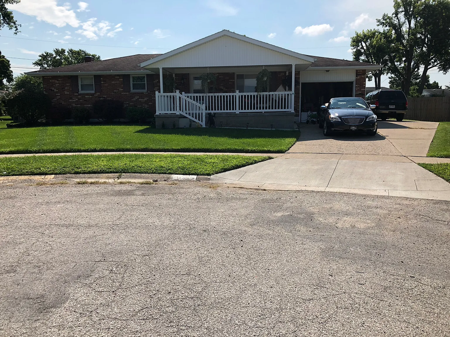 1002 Clayton Ct photo 1