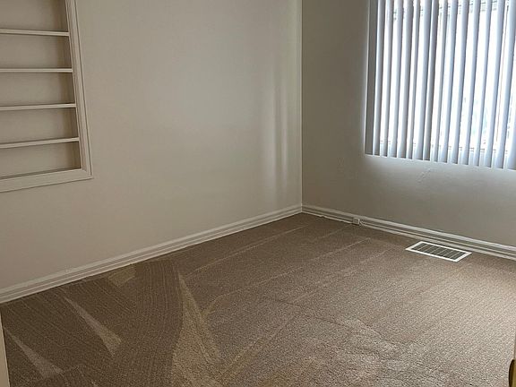 4th image of 1439 Ivy St
