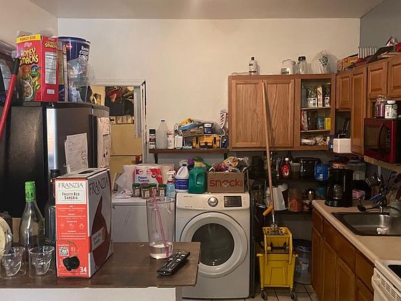 5th image of 4710 Large St