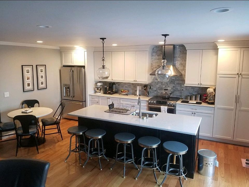 1st image of 67B Independence Ct