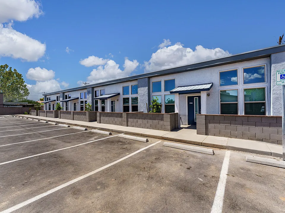 517 E Calle Arizona #1104