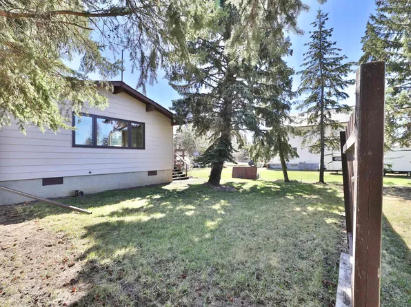 6010 50th St, Wetaskiwin County No. 10, AB T0C 2C0