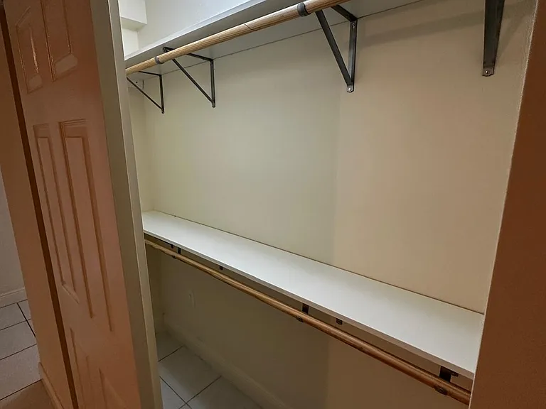 145 SW 15th Ave #204 — Photo 8