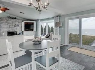 565 Arrowhead Beach Rd, Luxemburg, WI 54217