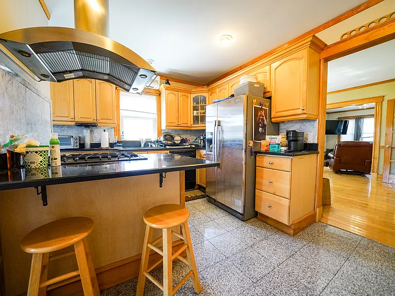 59 Court St #2 — Photo 16