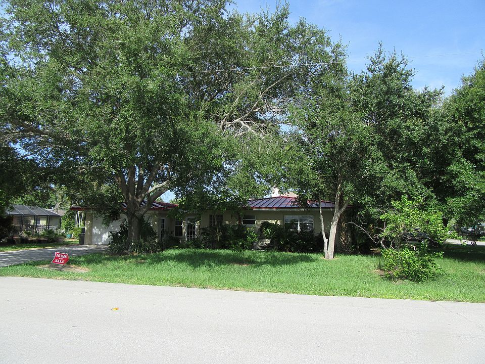 Corner Front View